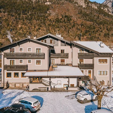 Suan Hotel Ziano Di Fiemme Exterior photo