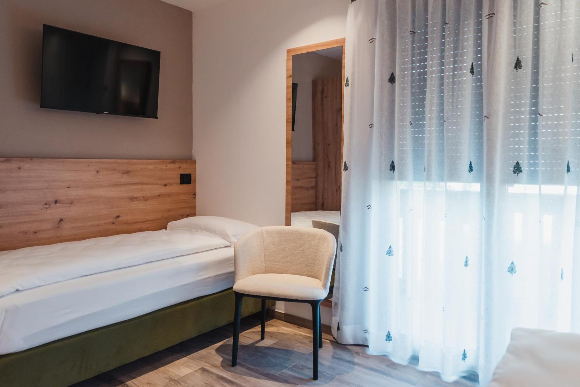 Suan Hotel Ziano Di Fiemme Exterior photo